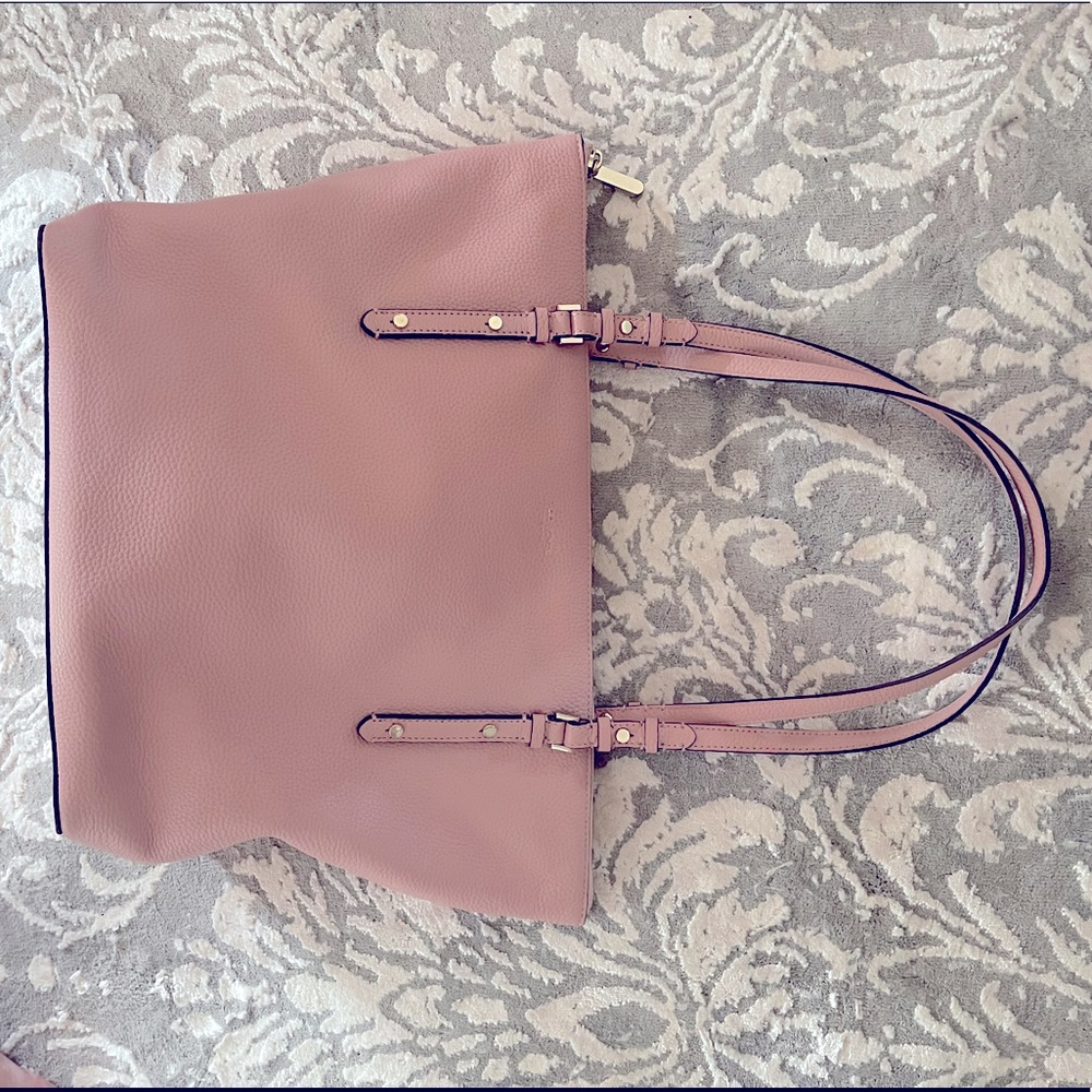 Offers Welcomed! Kate Spade Large Pink Pebbled Leather Zip Tote
